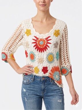 V Cristina Crochet Sunflower Boho Top